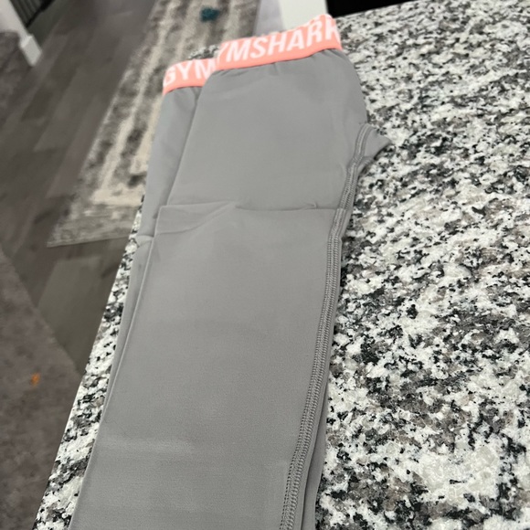 XS Gymshark Leggings. Gray & Pink! Never worn! - Picture 2 of 2
